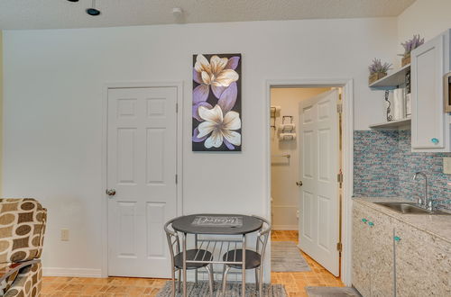 Foto 4 - Cozy Kissimmee Studio Near Theme Parks