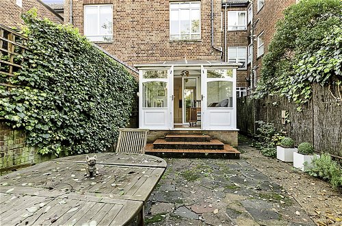 Photo 17 - Beautiful One Bed Garden Flat In Parsons Green