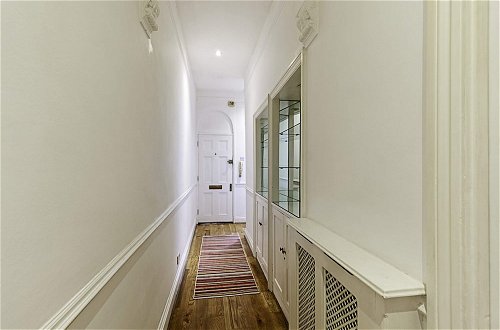 Photo 16 - Beautiful One Bed Garden Flat In Parsons Green
