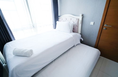 Foto 3 - Spacious And Comfy 2Br Apartment At Aryaduta Residence Surabaya