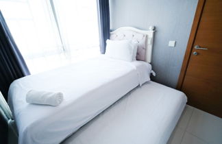 Photo 3 - Spacious And Comfy 2Br Apartment At Aryaduta Residence Surabaya