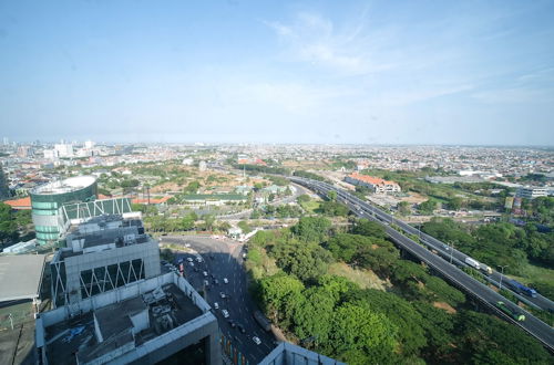 Photo 31 - Spacious And Comfy 2Br Apartment At Aryaduta Residence Surabaya