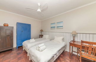 Photo 2 - Tropical 1BD Hideaway Near Queens Beach, Fresnaye