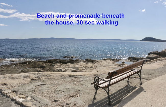 Beachfront Apartment Drazen, With Patio & Parking - Photo 36