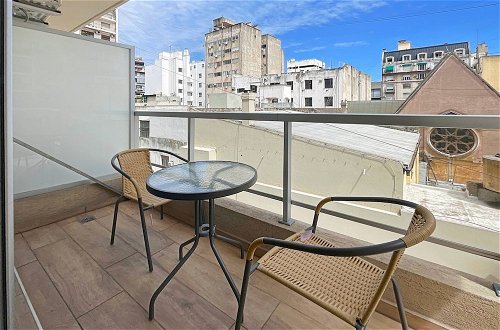Foto 1 - San Telmo Oasis: Contemporary Luxury Studios With Pool, Security, and More