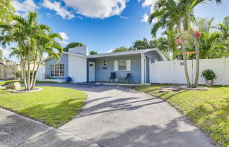 Foto 2 - Sun-soaked Lauderdale Lakes Home w/ Private Pool
