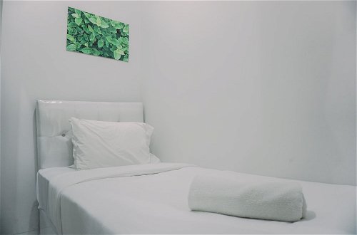 Foto 2 - Good Deal And Cozy 2Br At Apartment Amazana Serpong