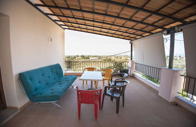 Foula House in Magnisia - Photo 22
