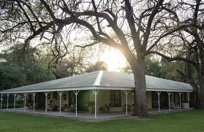 Kolokolo Safari Home – Mashatu Game Reserve - Photo 1