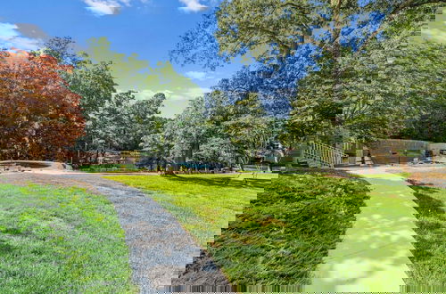 Foto 51 - Shoreway Cove by Avantstay Waterfront Pool Dock