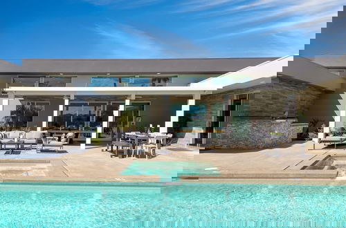 Foto 38 - Polo Villa 8 by Avantstay Chef s Kitchen Pool Spa 260326 6 Bedrooms