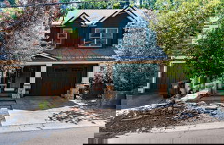 Foto 1 - Red Hawk by Avantstay Charming Cabin w Theatre Spa 5mins to Deer Valley Mtn