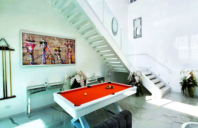 STARLAND Luxury Pool Villa Pattaya 8 Bedrooms - Photo 24