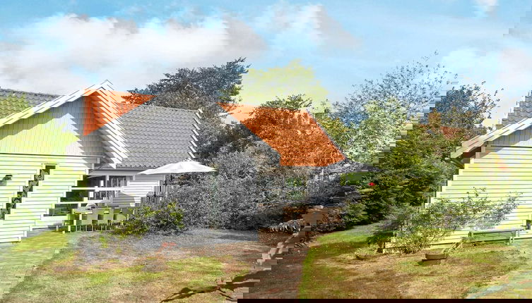 Foto 1 - 4 Person Holiday Home in Gudhjem