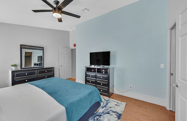 Villa - 8 Bedrms 5 Bths 15 Beds - Photo 10