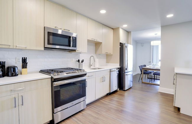 Crystal City Modern Apt w Gym - Foto 18