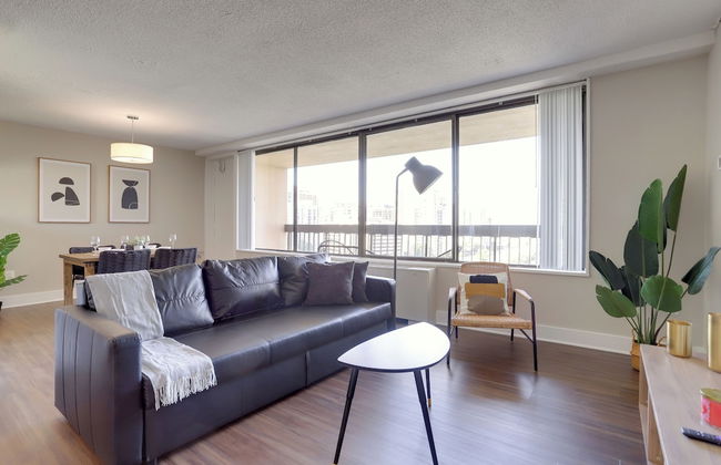 Crystal City Modern Apt w Gym - Foto 1