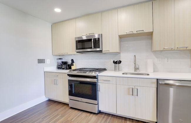 Crystal City Modern Apt w Gym - Foto 19