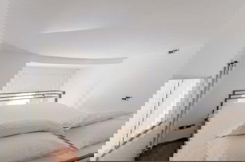 Foto 4 - Modern Apartment with Mezzanine