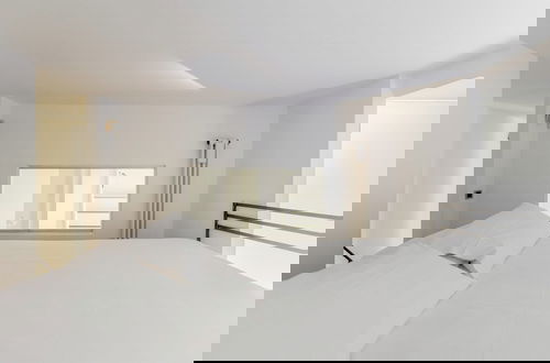 Foto 6 - Modern Apartment with Mezzanine