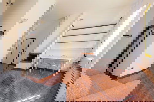 Foto 11 - Modern Apartment with Mezzanine