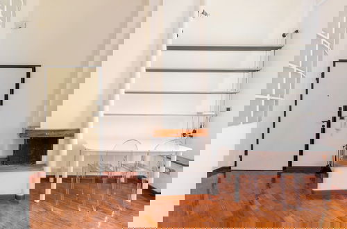 Foto 14 - Modern Apartment with Mezzanine