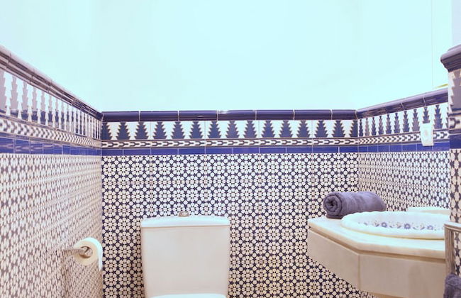White Pearl Beach Elviria H1 - Photo 13