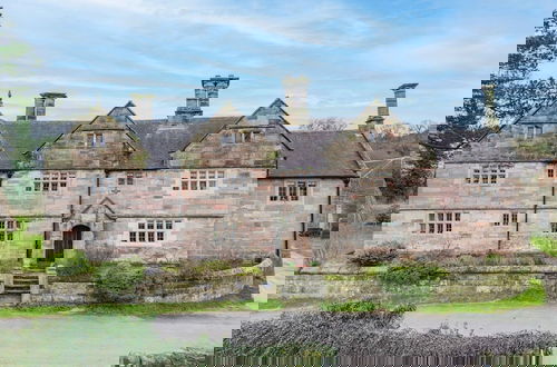 Photo 1 - Host Stay Old Hall - Middle Mayfield