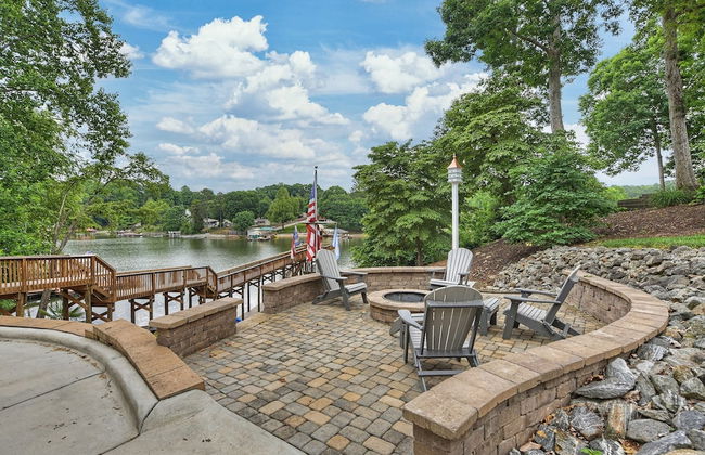 Butler Bliss by Avantstay Private Dock Views - Photo 8
