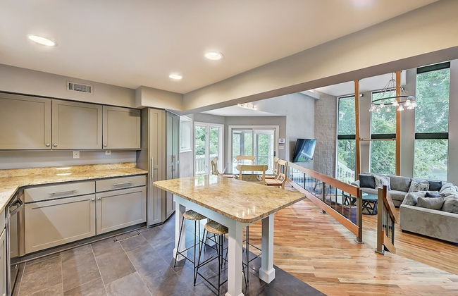 Butler Bliss by Avantstay Private Dock Views - Photo 19