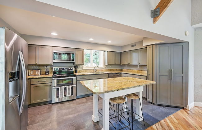 Butler Bliss by Avantstay Private Dock Views - Photo 18