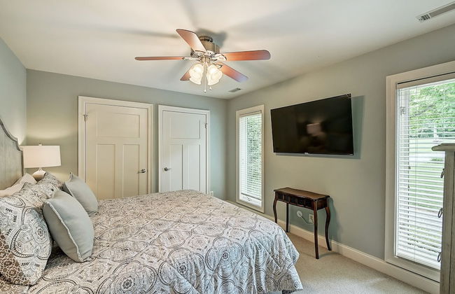 Butler Bliss by Avantstay Private Dock Views - Photo 26