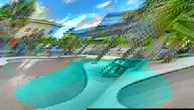 Photo 1 - Palm Palace by Avantstay Pool Amazing Old Town Location