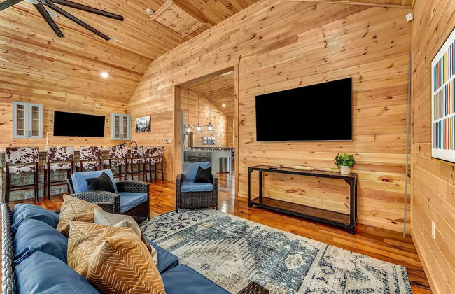 Grand Timber by Avantstay Indoor Pool Sauna Sports Court Game Room More - Photo 27