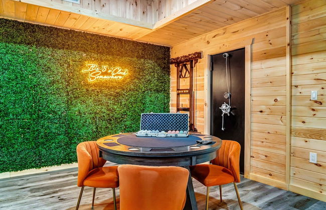 Grand Timber by Avantstay Indoor Pool Sauna Sports Court Game Room More - Photo 42