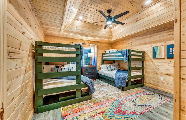 Grand Timber by Avantstay Indoor Pool Sauna Sports Court Game Room More - Photo 59
