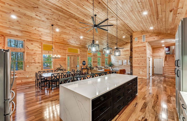 Grand Timber by Avantstay Indoor Pool Sauna Sports Court Game Room More - Photo 23