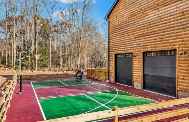 Grand Timber by Avantstay Indoor Pool Sauna Sports Court Game Room More - Photo 75