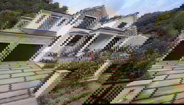 Foto 1 - Mandeville Canyon