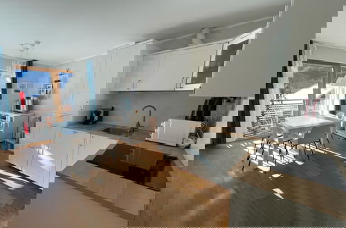 Photo 5 - Exclusive Apartment With Scenic View