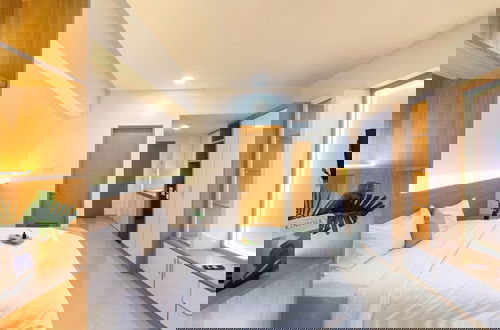 Foto 5 - Serene And Strategic Studio Apartment At One Narita Residence