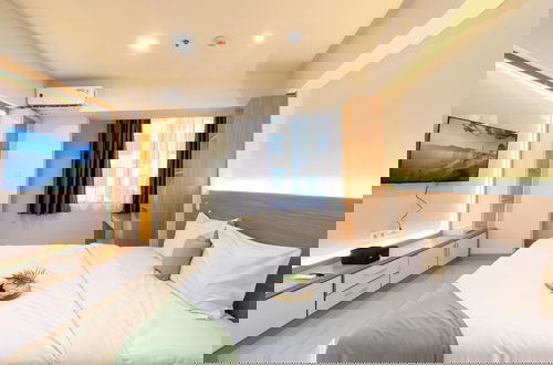 Foto 7 - Serene And Strategic Studio Apartment At One Narita Residence