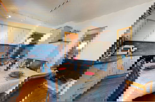 Photo 4 - Apartment With Front Balcony