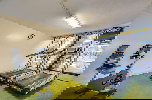 Foto 48 - Aqua Palms Condo with City View