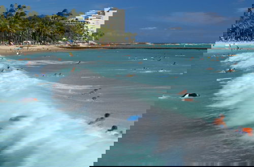 Foto 58 - Aqua Palms Condo with City View