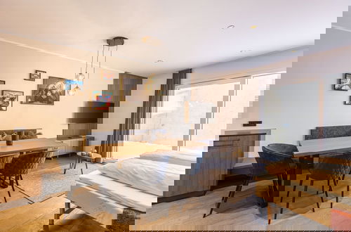 Foto 1 - Spacious Apartment With Terrace