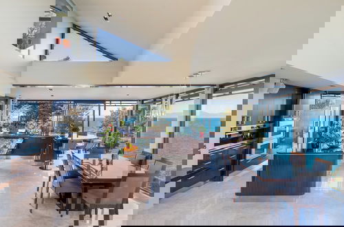 Photo 10 - Exclusive Suite - Ocean Views & Beach