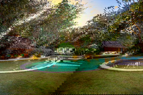 Foto 27 - Villa Maimalu by Alfred in Bali - Heaven 4 BR Villa With Large Pool and Lush Garden