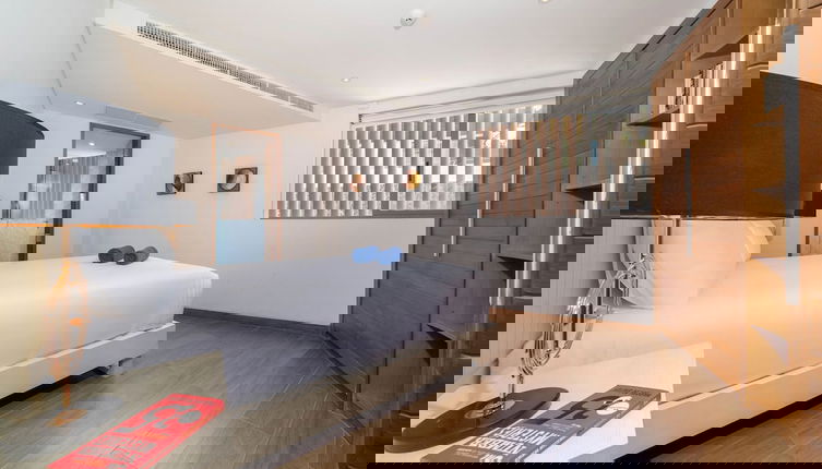 Foto 1 - Luxury 2BR Apartment in Bluepoint 82