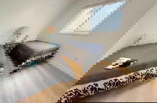 Foto 3 - Charming 2BR Ocean Beach